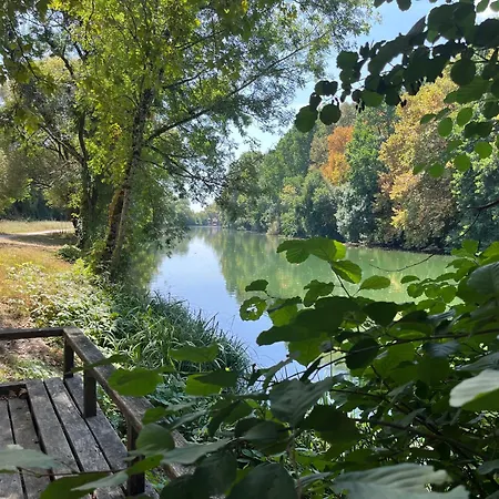 Prázdninový dům 1854 *