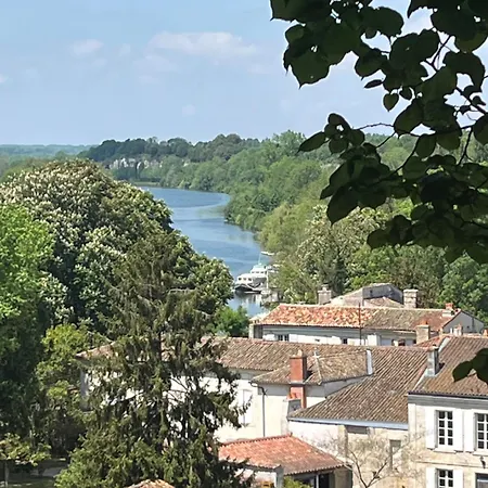1854 Hébergement de vacances Chassors