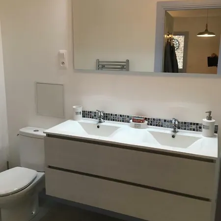 1854 بيت للعطل