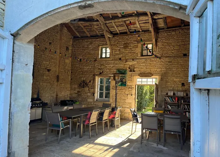 1854 Holiday home Chassors