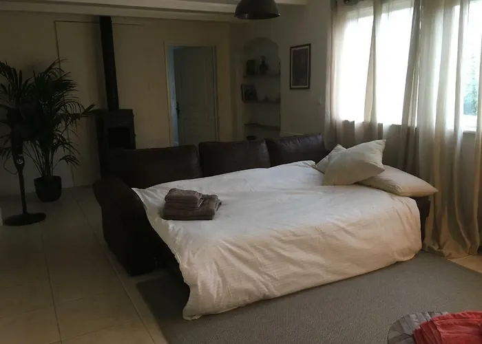 1854 Holiday home Chassors